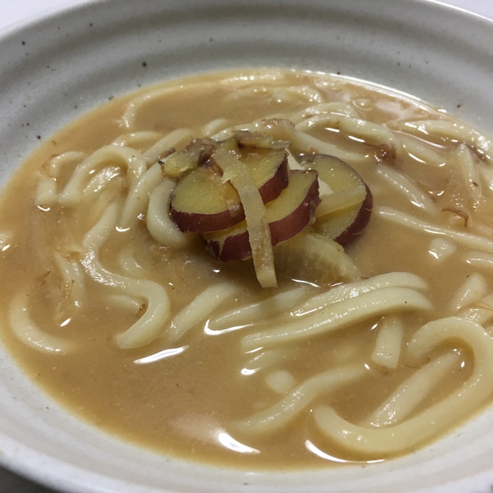 残りの味噌汁de味噌煮込みうどん！